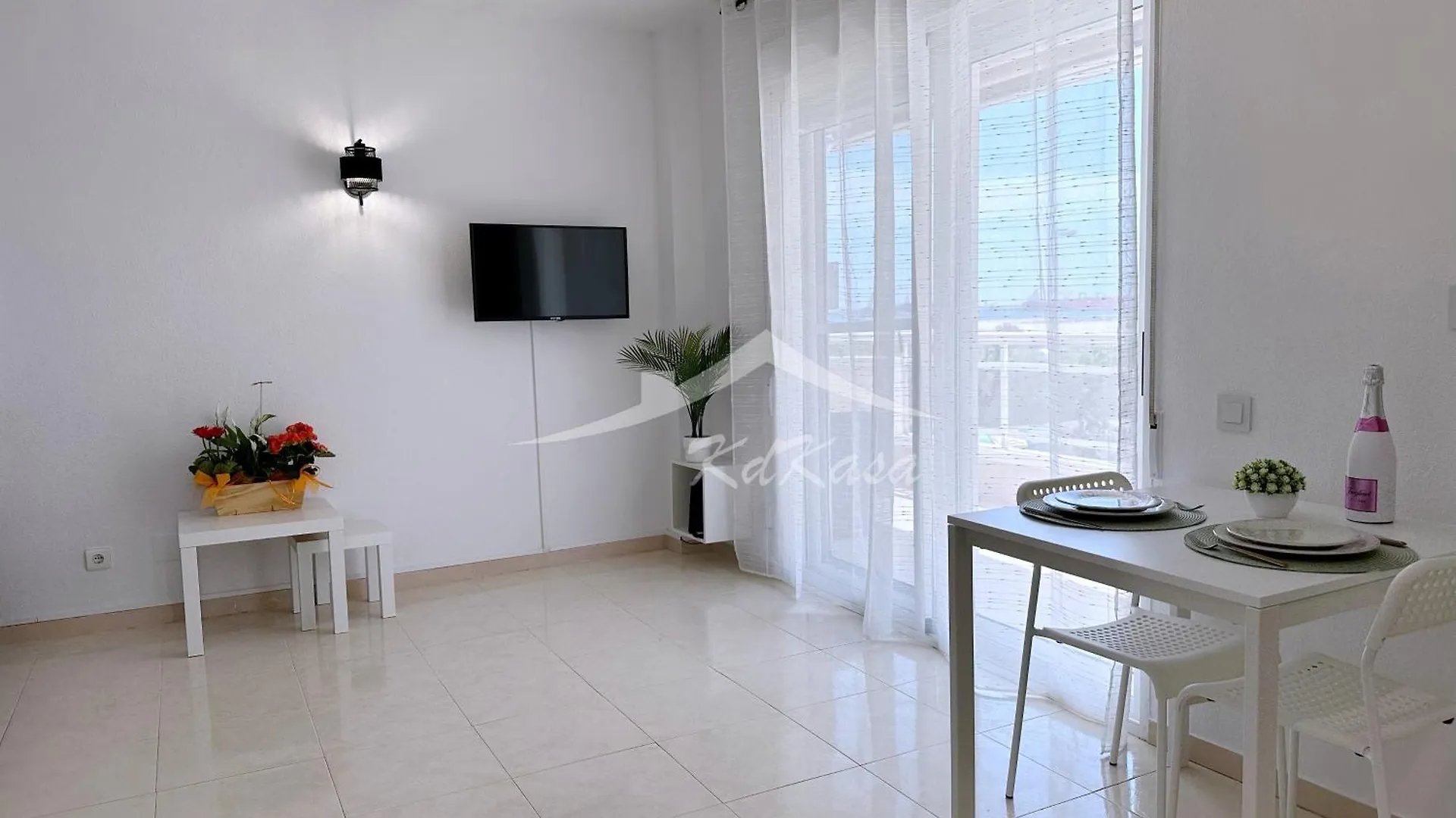 At-Pineda-03 Apartment La Pineda Spain